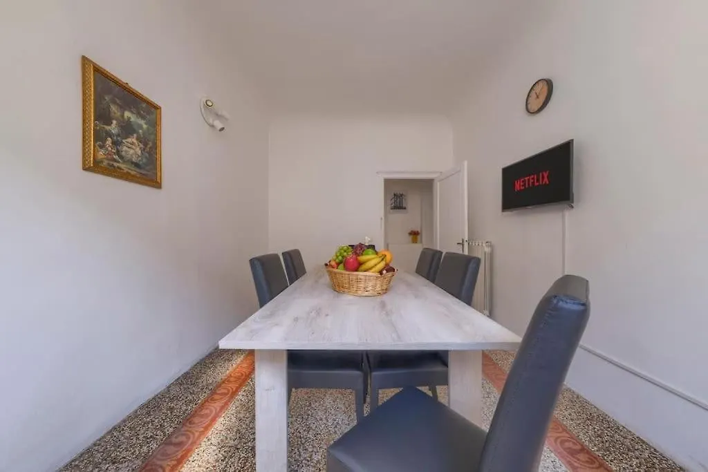Ridolfi'S House-1